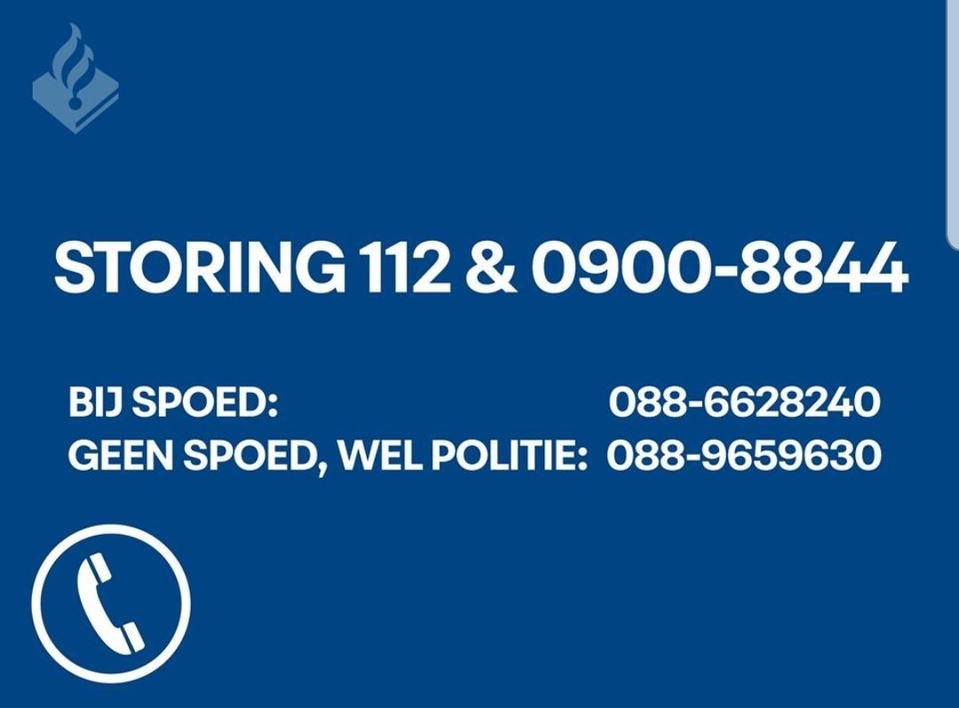 Blauwe afbeelding: STORING 112 & 0900-8844, met de vervangende politienummers van die avond in 2019.